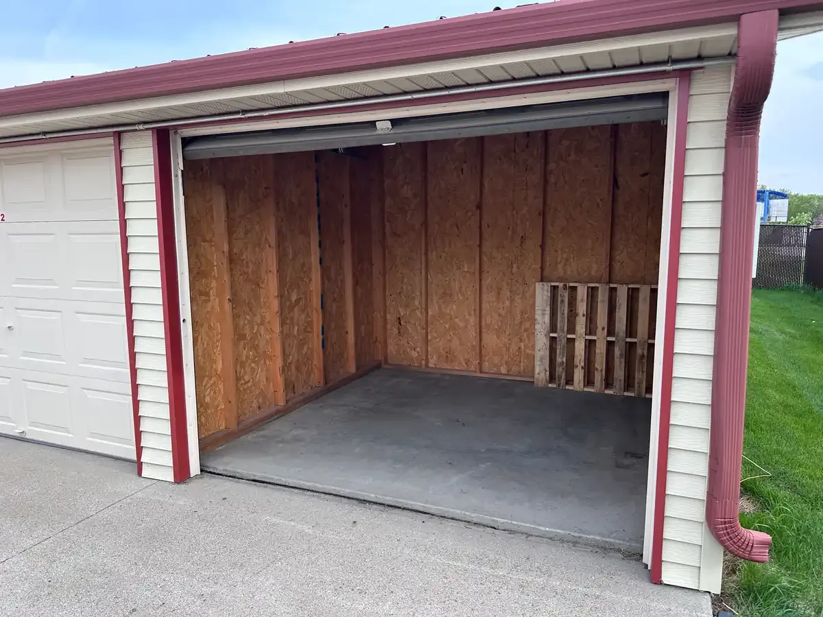 Storage units with roll up doors
